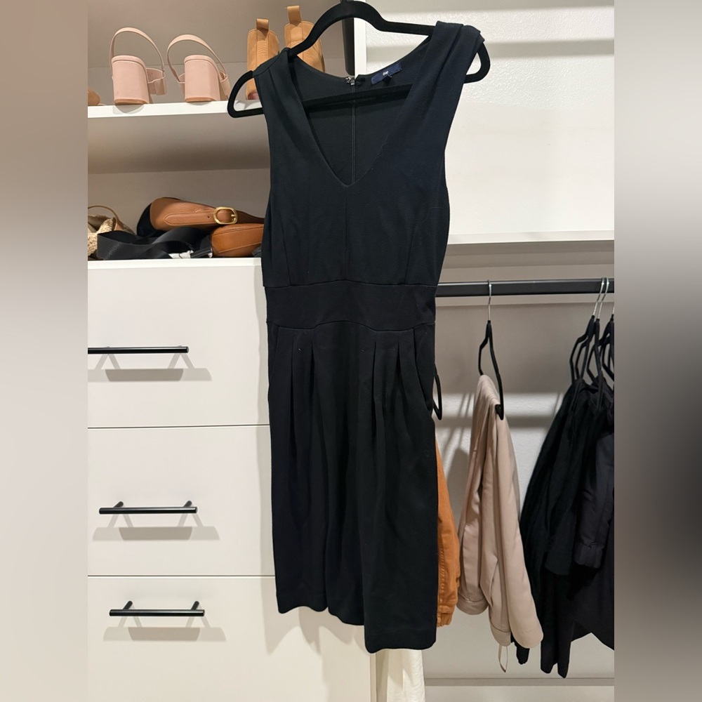 GAP Black V-Neck Midi Dress